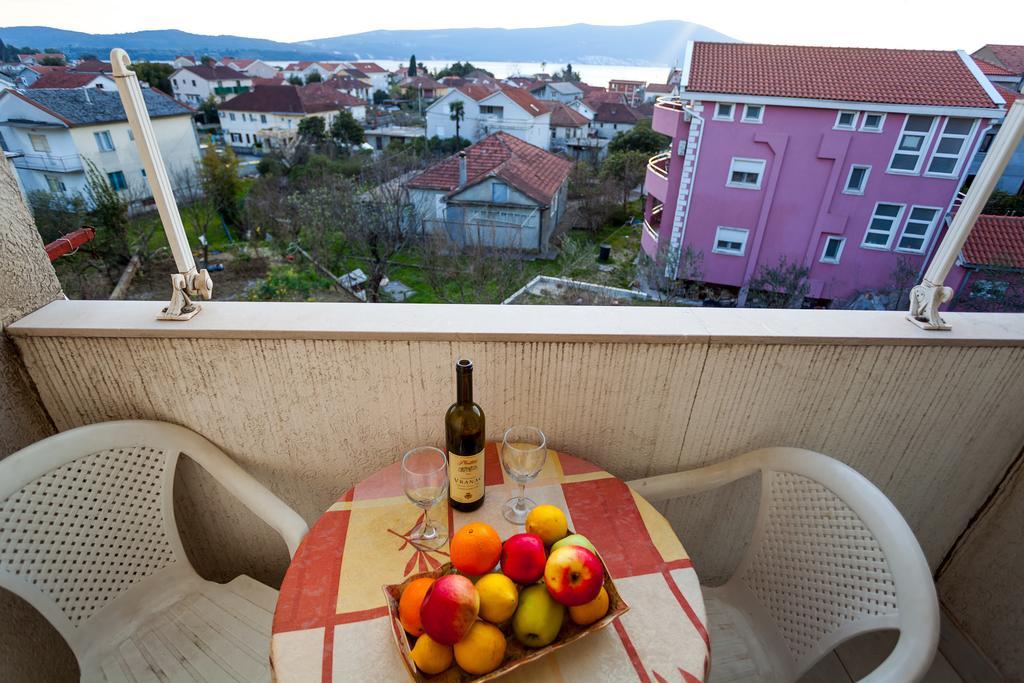 Apartments Marko Tivat Rum bild