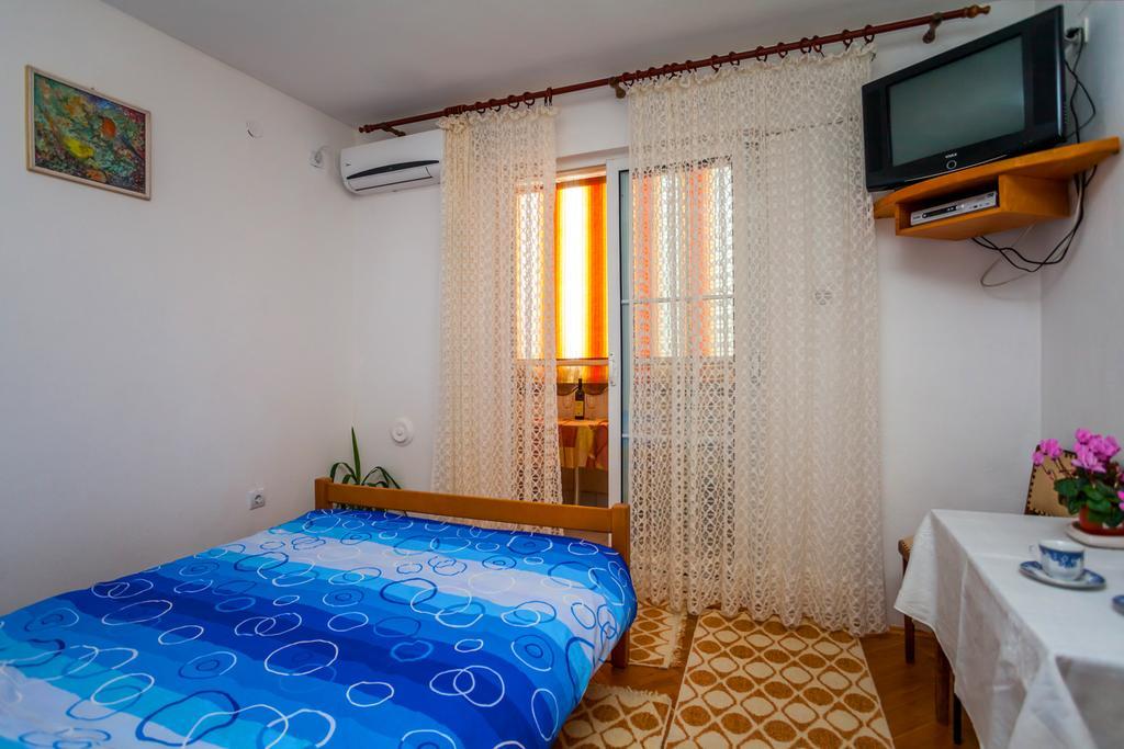 Apartments Marko Tivat Rum bild