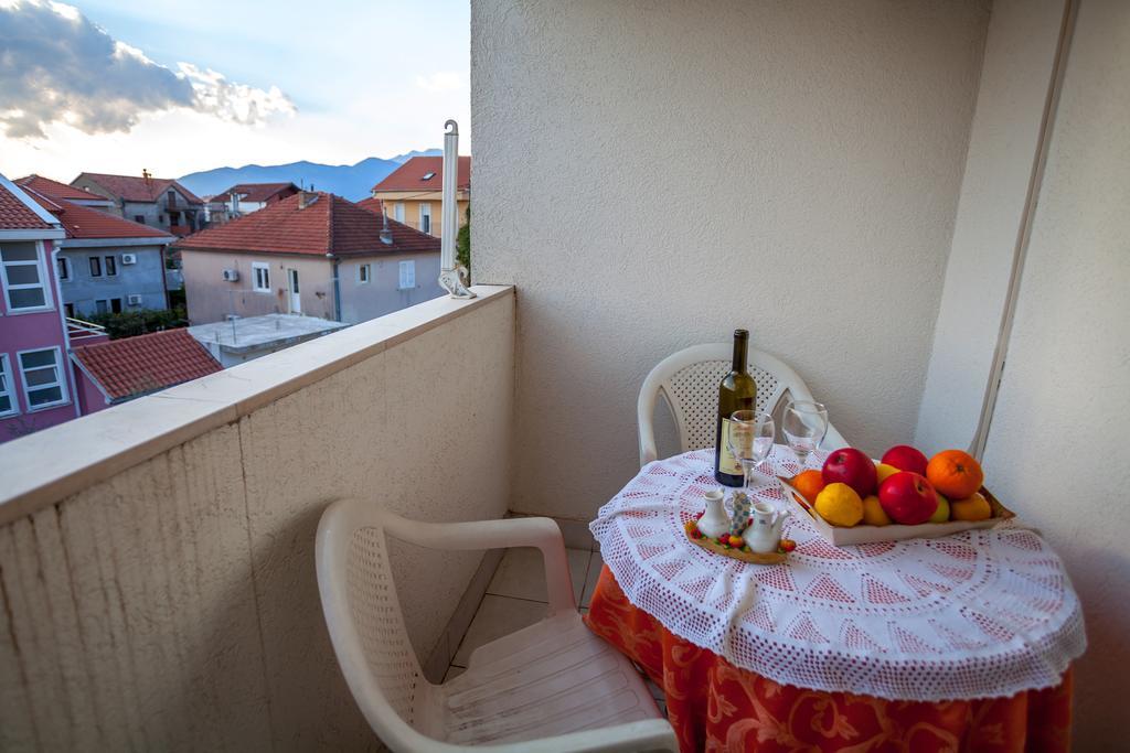 Apartments Marko Tivat Rum bild