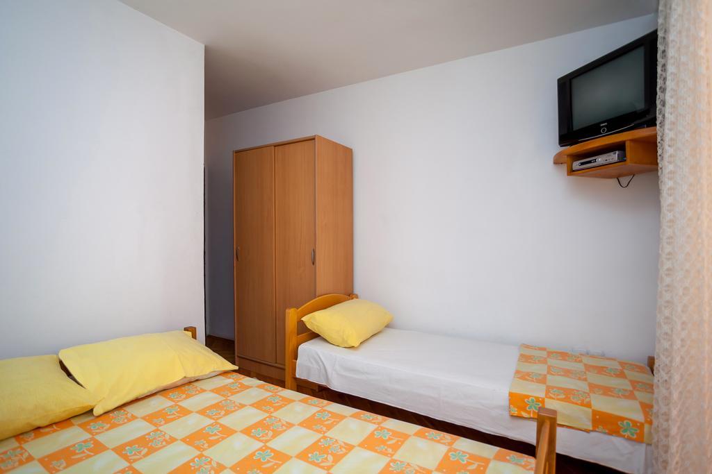 Apartments Marko Tivat Rum bild