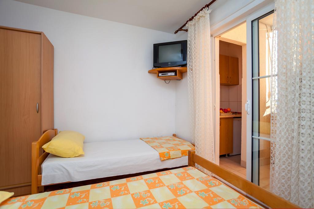 Apartments Marko Tivat Rum bild