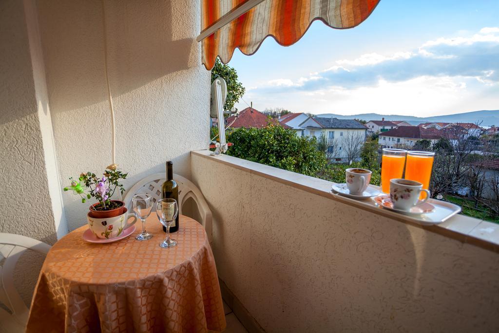 Apartments Marko Tivat Rum bild