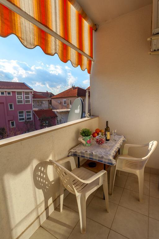 Apartments Marko Tivat Rum bild